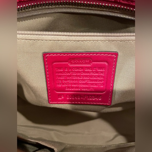 Coach east west gallery tote in gorgeous red - Picture 9 of 10